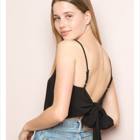 Brandy Melville Tops - Brandy Melville Cropped Ribbon Tie Back Top